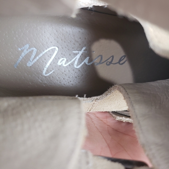 Anthropologie Matisse Neil Booties Size 8.5 Suede Leather Studded Buckle Western - Picture 10 of 14